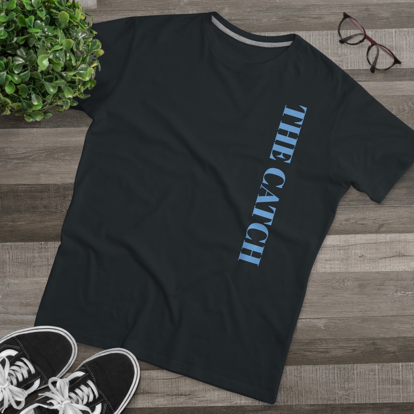 Artistic Modern-Fit Men's Tee - Unique Graphic T-Shirt for Creative Souls - THE CATCH