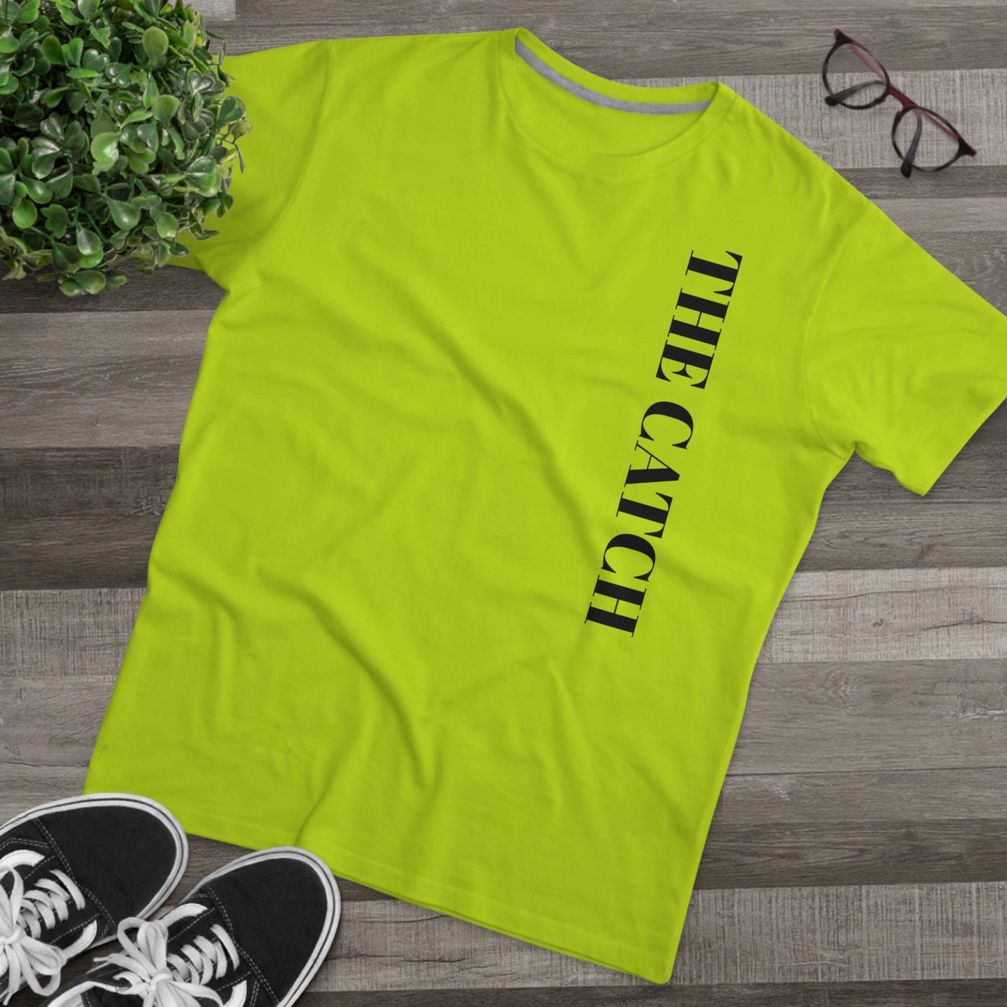 Urban Fashion Men's Modern-fit Tee - 'THE CATCH' Graphic Shirt for Trendsetters - THE CATCH