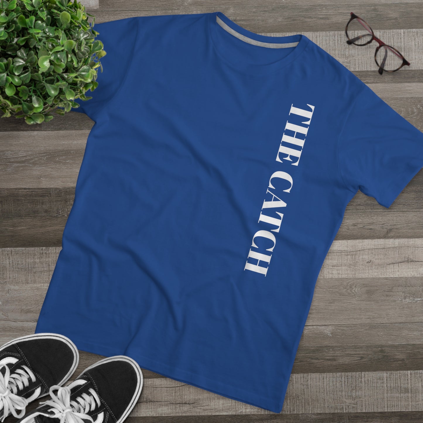 Men's Modern-Fit Tee - Stylish Casual Tee with "THE CATCH" Design