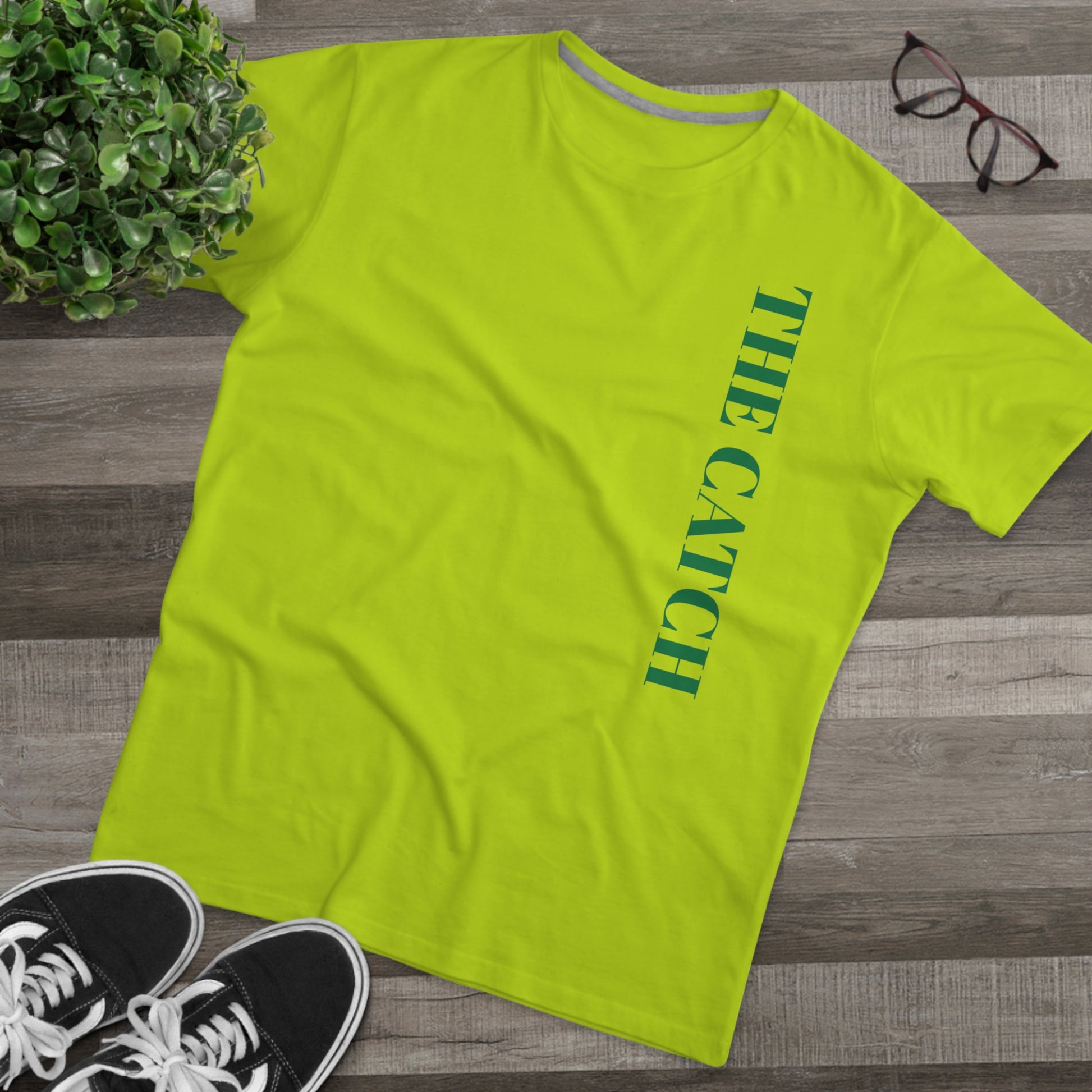 Trendy Men's Modern-fit Tee - 'The Catch' & 'Hello' Graphic Design - THE CATCH