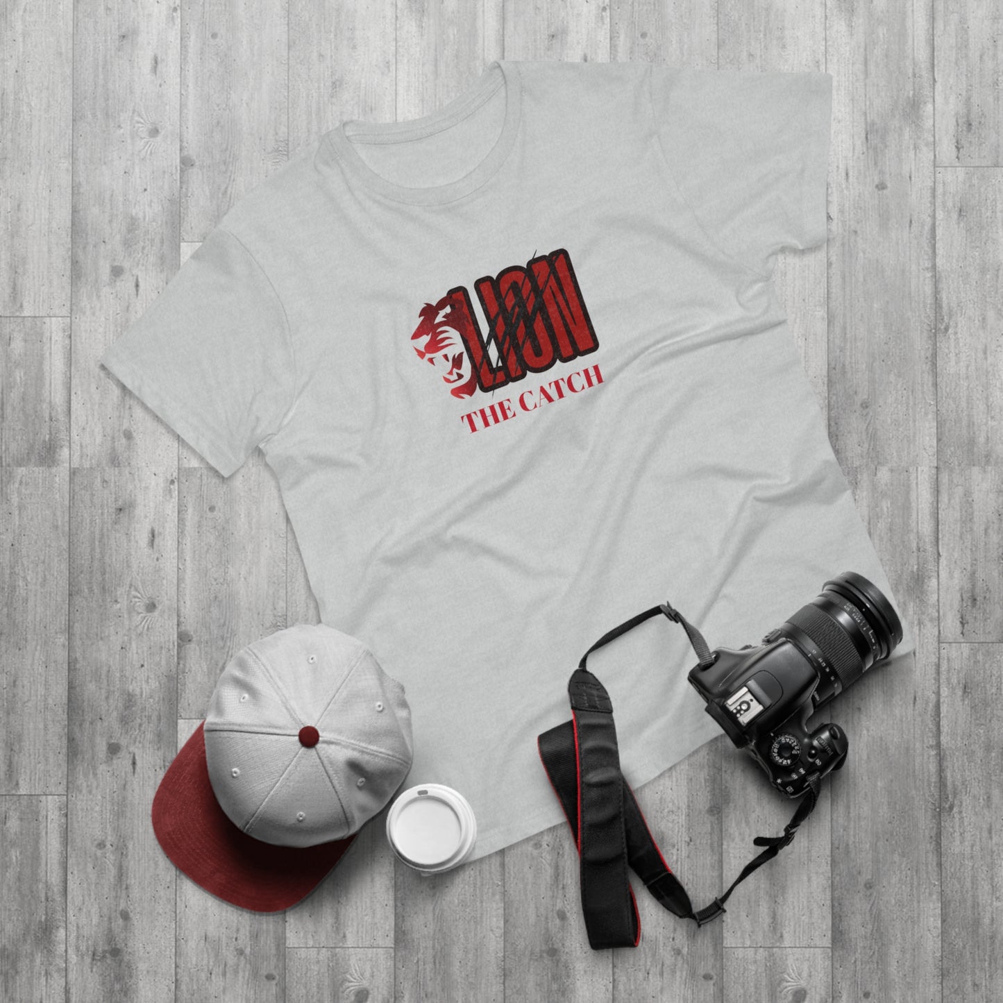 Majestic Lion Graphic T-Shirt for Men - Perfect for Animal Lovers
